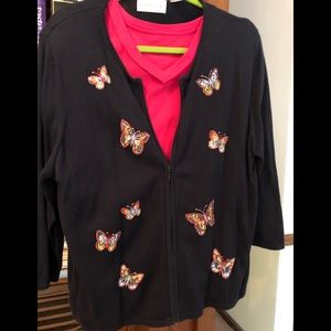 EUC SWEATER,ADORABLE LIGHTWEIGHT EASY CARE